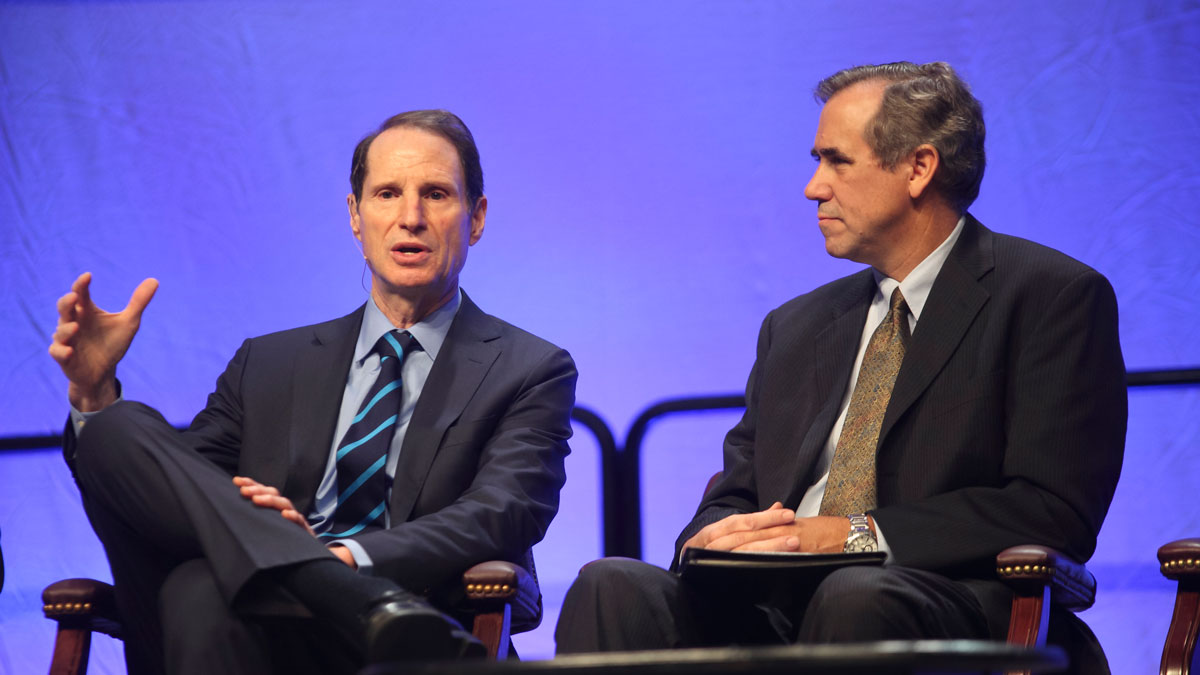 News-2025-0723-Oregon-Wyden-Merkley-Flickr.jpg
