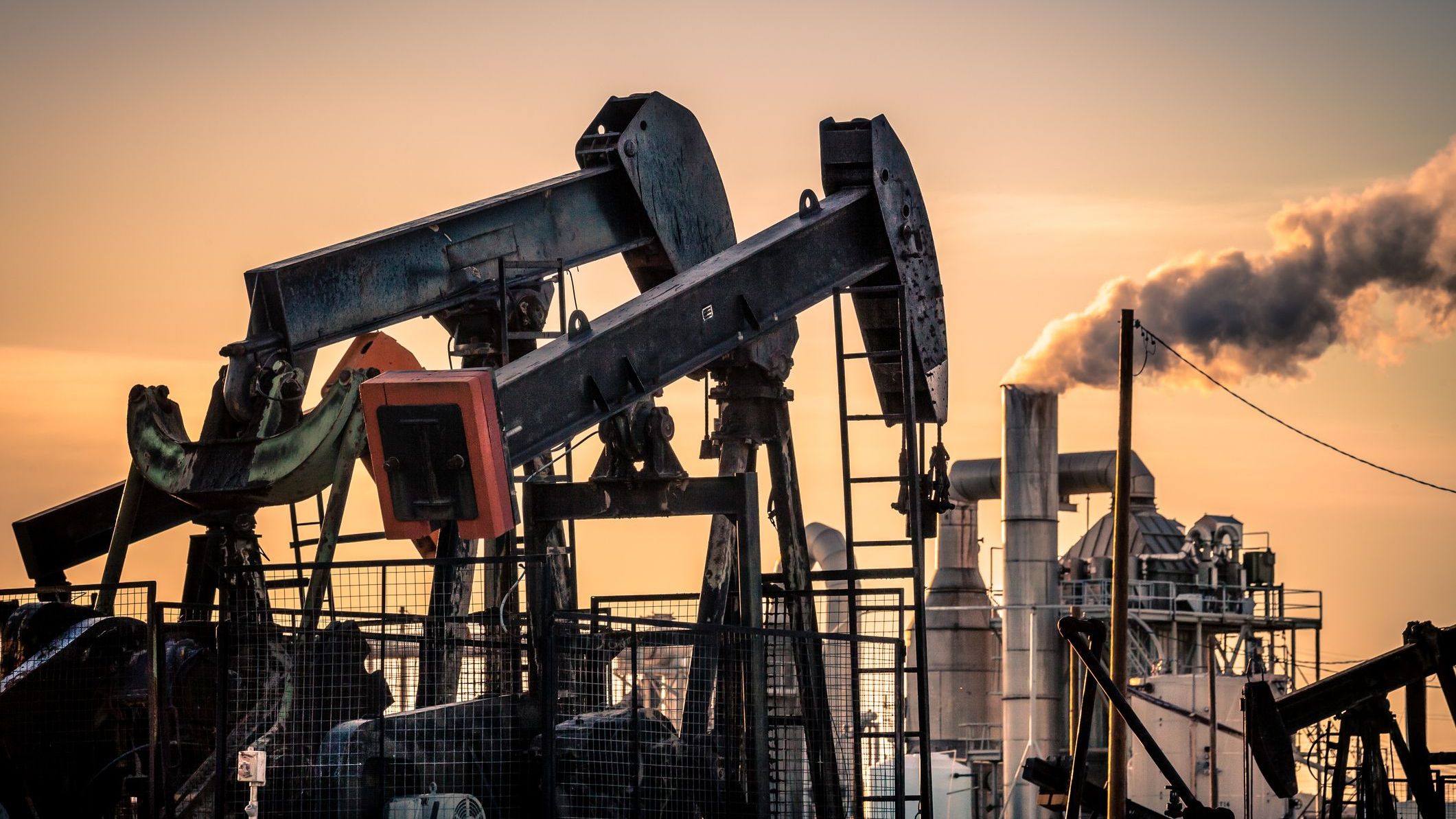 News-2026-1015-Poll-Oil-iStock-528574174.jpg